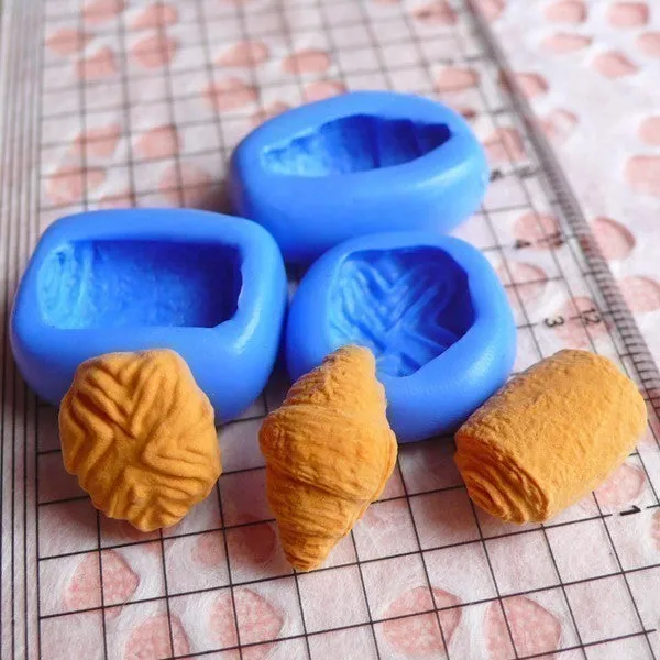 3 Croissant Mold Pastry Bread Mold 15-19mm Silicone Flexible Mold Dollhouse Bakery Miniature Sweet Cell Phone Deco Kawaii Cabochon MD204-206